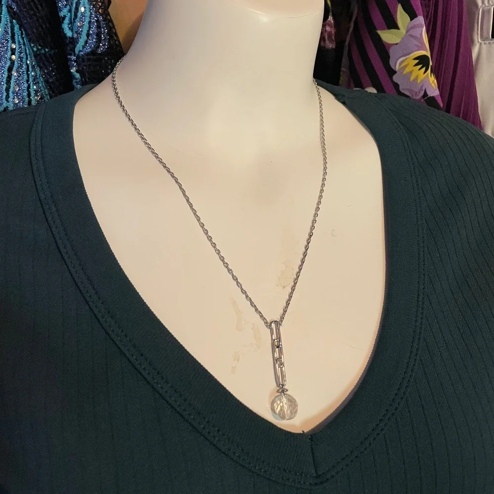 Christopher &‎ Banks Silver Tone Paperclip Bar Faceted Crystal Pendant Necklace